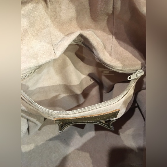 Max Leather - Picture 8 of 8